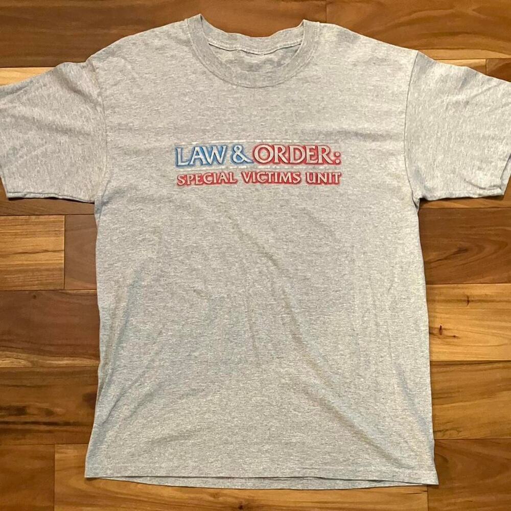 Vintage Law & Order SVU T Shirt Sz Large TV Promo CBS 2000s Y2K Television Rare